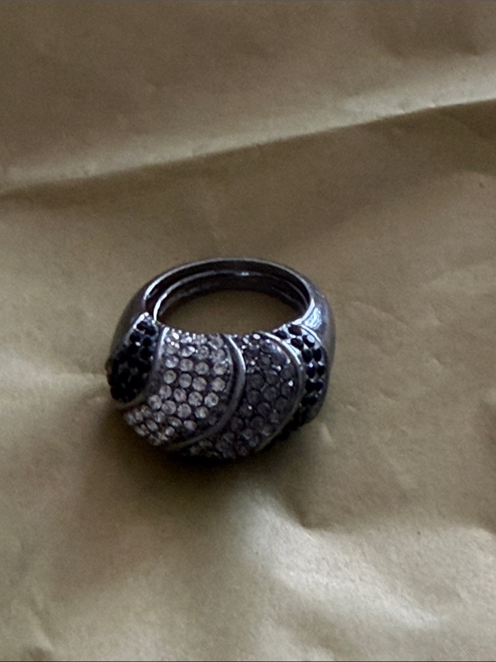Ring size 7 grey black and clear crystal sparkling swirls of light - Picture 2 of 15